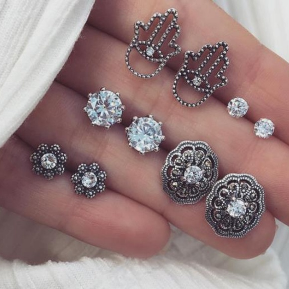 Jewelry - NEW 5 pairs stud earrings set